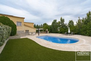 Chalet  Calle llanos de san vicente. ¡chalet independiente en la urbanización los berrocales!