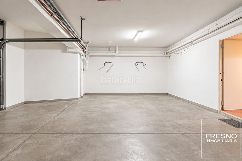 Foto 5a20a8fa-f180-41a2-a689-fc7d78bcca69. Casa adossada amb xemeneia calefacció aparcament piscina a Algete