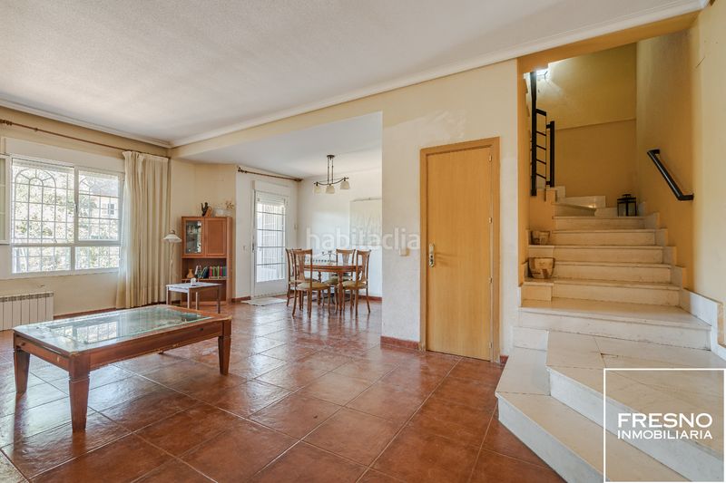 Foto 5a98e57b-b643-46f3-b227-e9432b129c61. Casa adossada amb xemeneia calefacció aparcament piscina a Algete