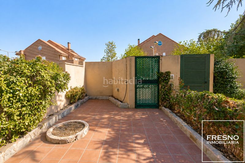 Foto 5c15028e-4e7e-4800-8312-87205a6d948e. Casa adossada amb xemeneia calefacció aparcament piscina a Algete