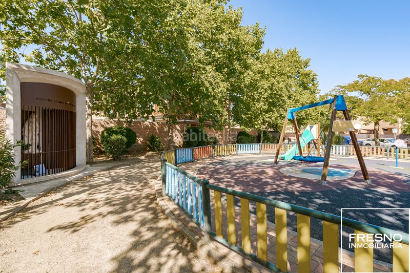 Foto 6f6f21de-7d52-4541-a643-4e2806c35591. Casa adossada amb xemeneia calefacció aparcament piscina a Algete