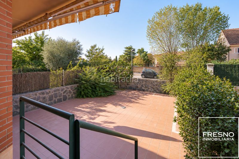 Foto 91b58e47-5908-4ca8-b9f9-9514d805a410. Casa adossada amb xemeneia calefacció aparcament piscina a Algete