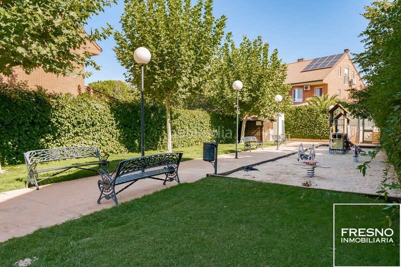 Foto e6f424ce-b9e7-4aa4-8f6c-895419456fca. Casa adossada amb xemeneia calefacció aparcament piscina a Algete