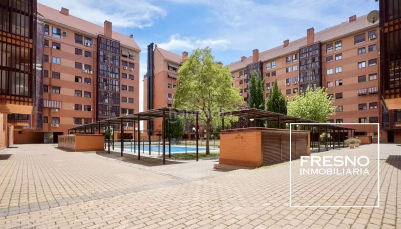Foto b5c893f2-0d2c-40f5-b0b5-89749f248b4c. Piso oportunidad de inversión - piso ocupado en Orcasitas Madrid