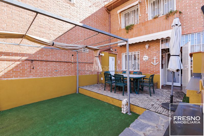 Foto 3abe3122-b2f5-4b68-be85-f8ca7ebd73bb. Casa adossada amb xemeneia calefacció aparcament piscina a Cobeña