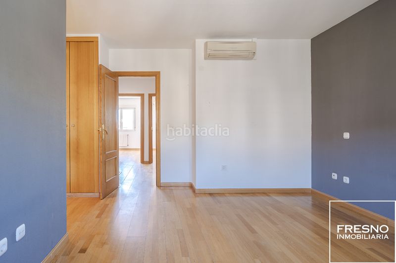Foto a088d5e6-547a-4c05-8178-6ac1cb28eecf. Casa adossada amb xemeneia calefacció piscina a Cobeña