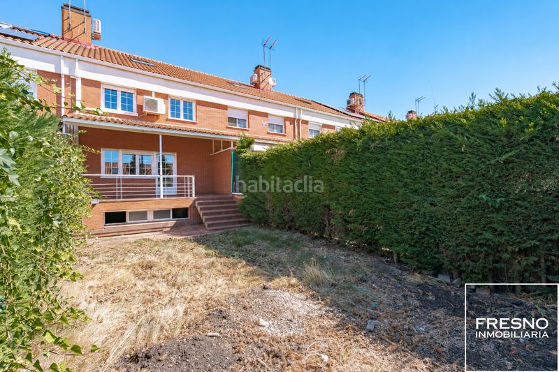 Foto c2d35a5e-b6e6-4809-9c4b-31afa5af449a. Casa adossada amb xemeneia calefacció piscina a Cobeña
