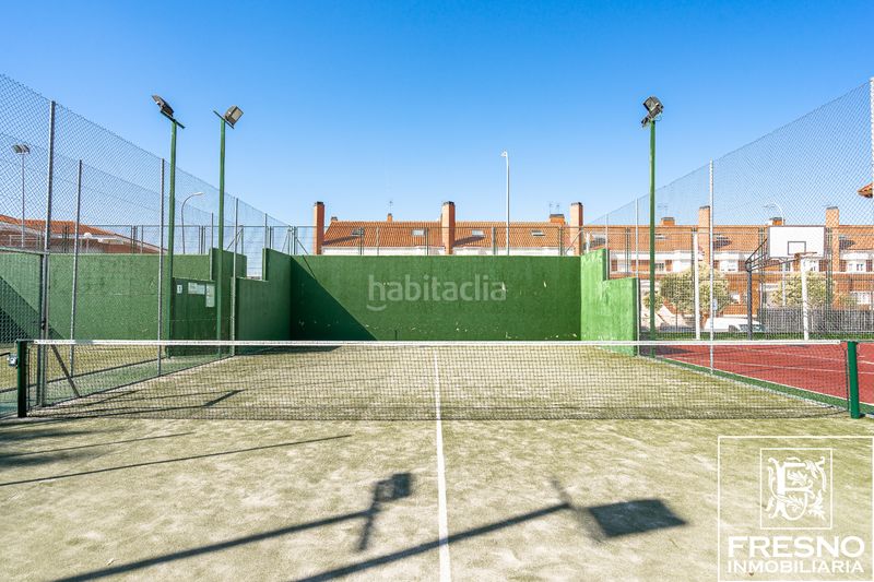 Foto fe2decf0-3de6-4d19-a776-e83bea354fb5. Casa adossada amb xemeneia calefacció piscina a Cobeña