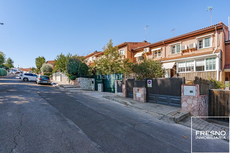 Foto 49472fd7-f20d-4dd7-94e5-a83badad9f6b. Casa adossada amb xemeneia calefacció aparcament piscina a Cobeña