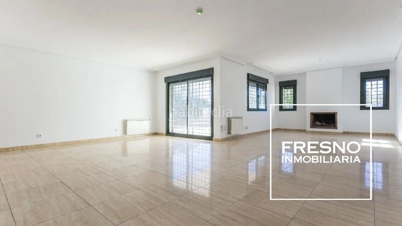Foto aeb2ac23-fc11-4a0c-a520-f2425b59f6f0. Casa aparellada amb aparcament a Centro Rivas - Vaciamadrid