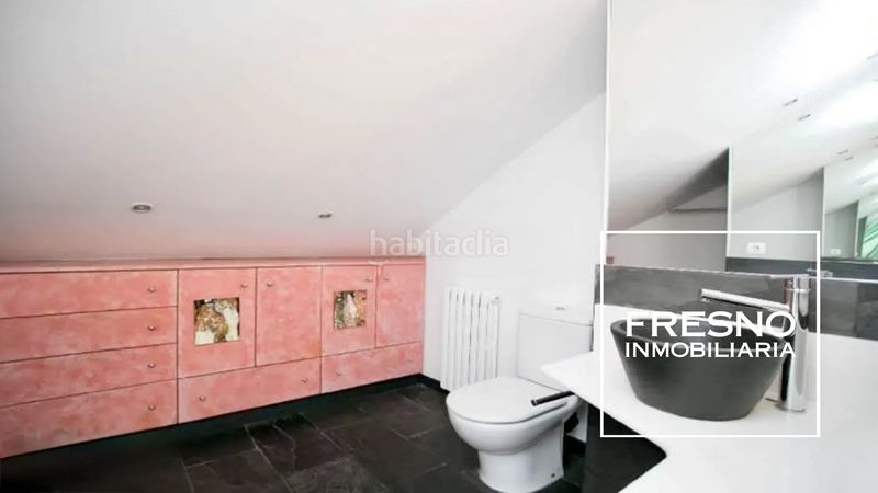 Foto bbea4ebf-bd59-4bf3-8e24-813c3e3d2857. Casa aparellada amb aparcament a Miralbueno Zaragoza