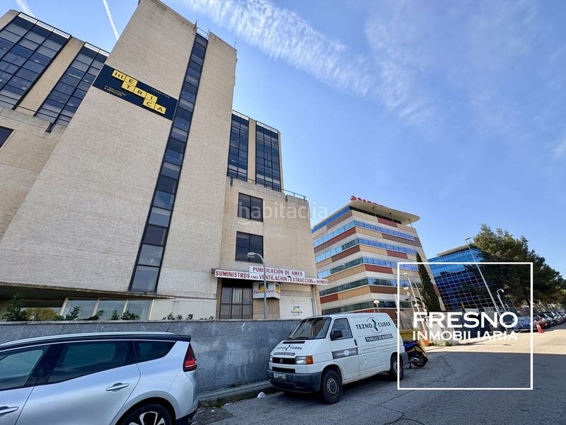 Foto b178e9c9-b361-4be7-a19a-ead3a51f5209. Nau industrial a Las Tablas Madrid