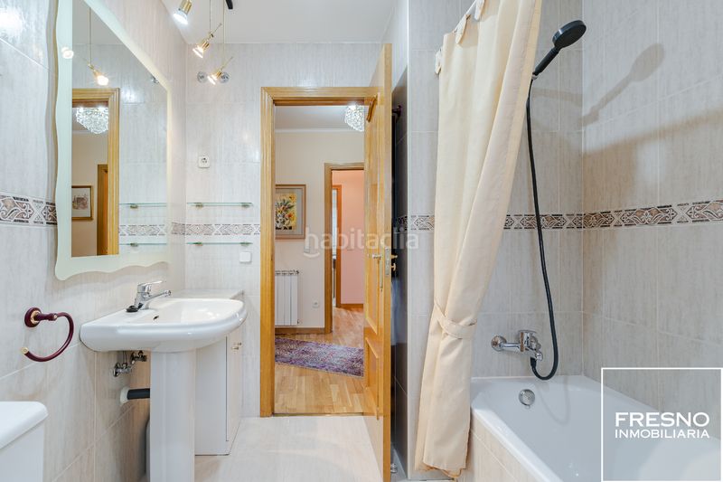 Foto 0f2f5736-6148-4569-94ab-a346bf39f685. Casa aparellada amb calefacció aparcament a Cobeña