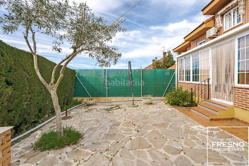 Foto 34b837c5-38db-4310-a811-2751aeaaf4db. Casa aparellada amb calefacció aparcament a Cobeña