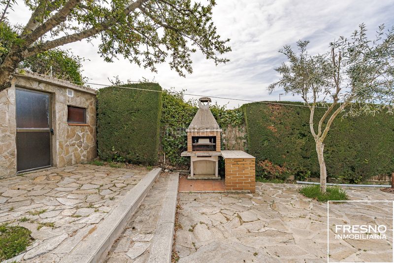 Foto 41f8fef2-71fa-4ebe-8a9e-5b37e0c0221b. Casa aparellada amb calefacció aparcament a Cobeña