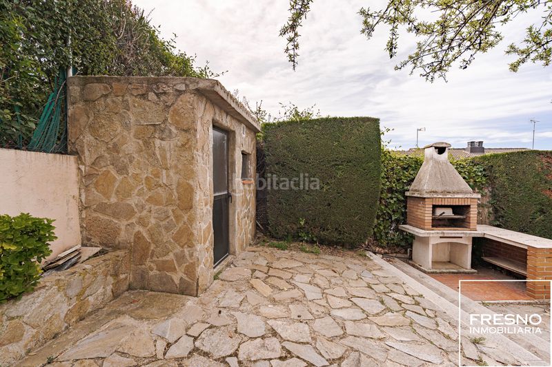 Foto 42251276-ea90-46e5-acab-bf99ab17d3da. Casa aparellada amb calefacció aparcament a Cobeña