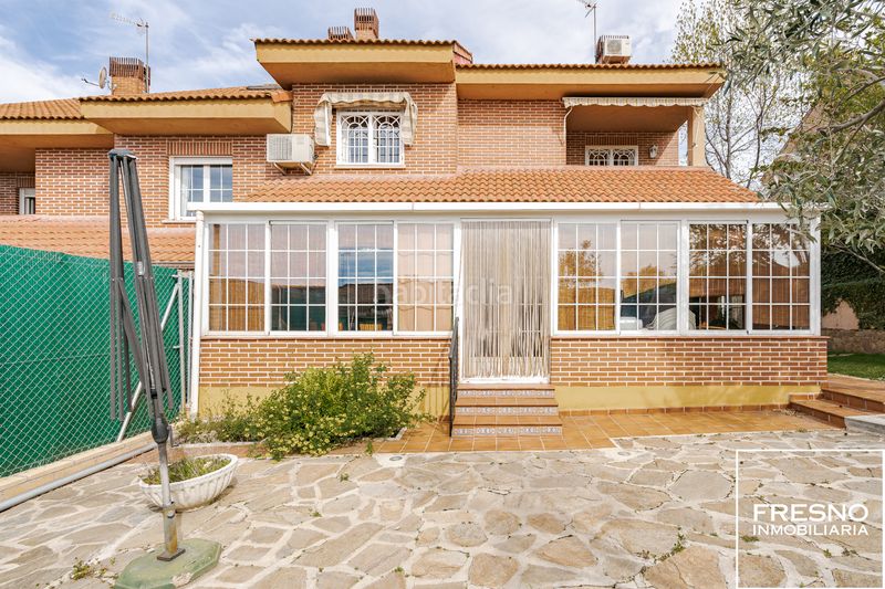 Foto aaf9154d-8327-413b-9e28-bd32c30aedc9. Casa aparellada amb calefacció aparcament a Cobeña