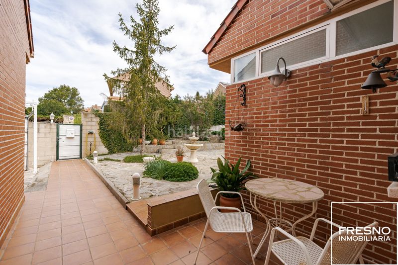 Foto d84a0e00-54a0-41cd-a400-0517f590895b. Casa aparellada amb calefacció aparcament a Cobeña
