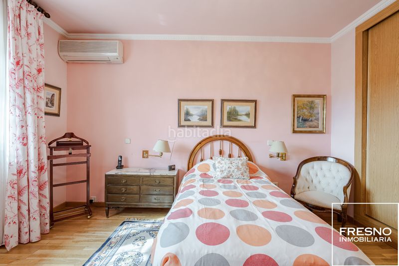 Foto df976bb3-6244-4103-9c5d-c680e4b5ff60. Casa aparellada amb calefacció aparcament a Cobeña