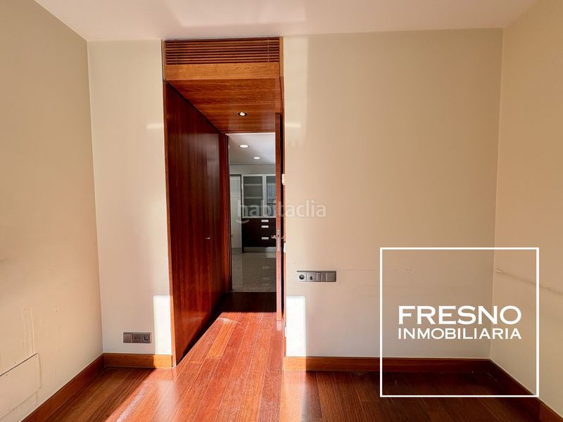 Foto 384d1d00-faba-42a1-a304-0422a36fc5c5. Pis amb calefacció piscina a Nueva España Madrid