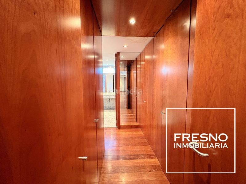 Foto b3101db0-6e8a-4ce5-8bf4-74d02f9056cb. Pis amb calefacció piscina a Nueva España Madrid