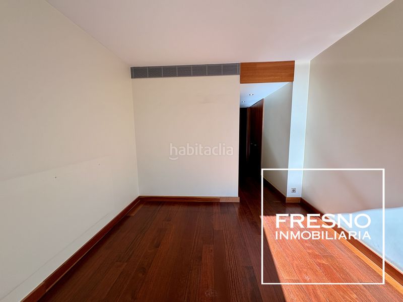 Foto d08960ff-1f55-4417-aa93-be105546f1e7. Pis amb calefacció piscina a Nueva España Madrid