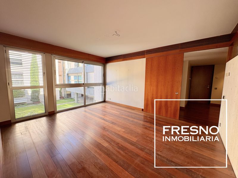 Foto d8b2ee27-b9f0-45b1-9bd3-e86e3059c283. Pis amb calefacció piscina a Nueva España Madrid