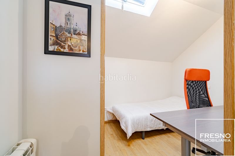 Foto b18a15eb-587c-412c-97db-b187e727f375. Dúplex amb calefacció aparcament a Cobeña