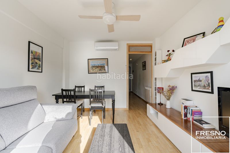 Foto ee0951b2-8763-41dc-b66f-542a7eca0eff. Dúplex amb calefacció aparcament a Cobeña