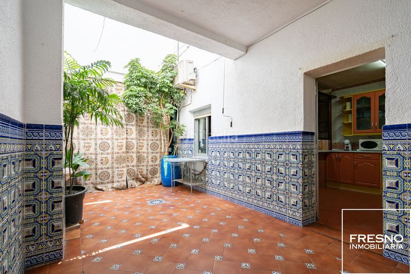 Foto 0f292f17-d4a3-40dc-b721-517766d19ce3. Casa adossada amb calefacció aparcament a Yepes
