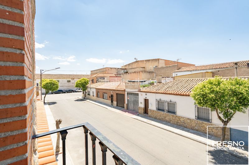 Foto 49eb8675-0869-4419-ab17-72592f05e7f8. Casa adossada amb calefacció aparcament a Yepes