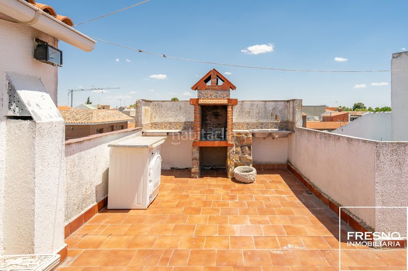 Foto b6437970-cf99-446d-9b38-bc3b05a23753. Casa adossada amb calefacció aparcament a Yepes