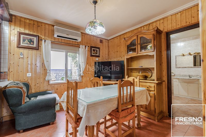 Foto b95c9f18-cba0-4729-ae60-353a0d2a471b. Casa adossada amb calefacció aparcament a Yepes
