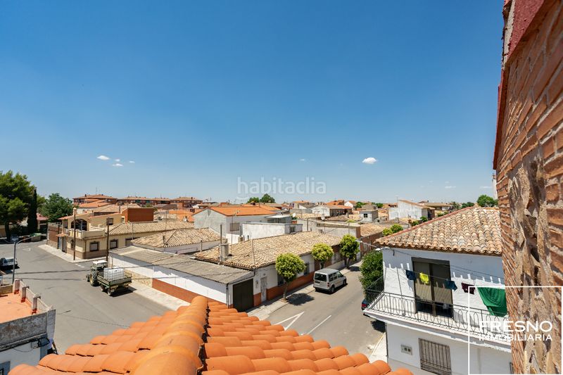 Foto bd380de9-c3e3-45ce-9b9e-c810e103f2b7. Casa adossada amb calefacció aparcament a Yepes