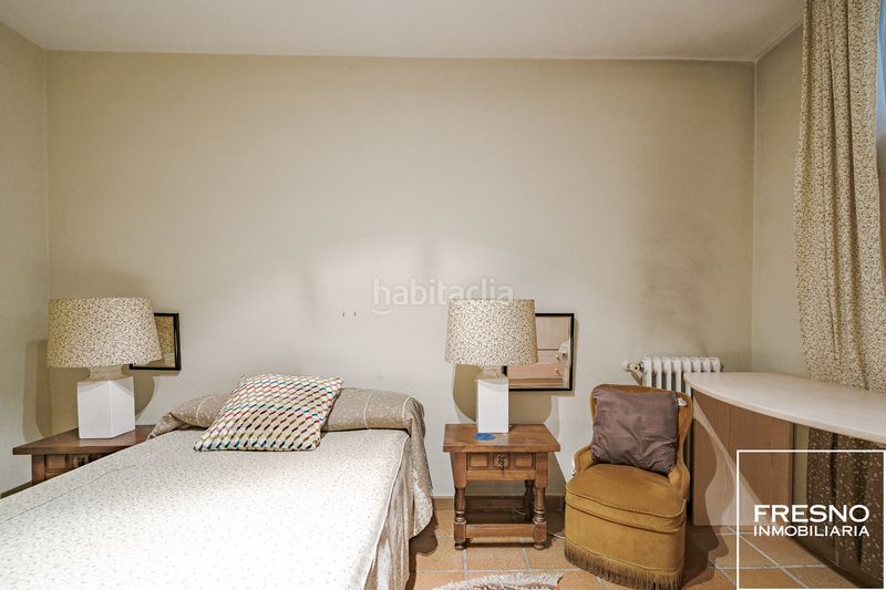 Foto ba5cbc28-f342-4c66-a201-fc1a2ef3b170. Xalet amb xemeneia calefacció aparcament a Algete centro Algete