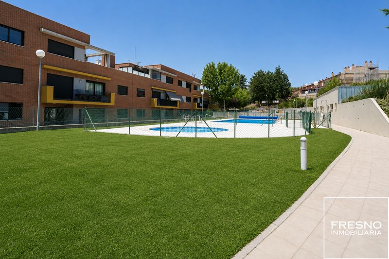 Foto 8d41a8a2-3a13-4d10-b5ef-541bf0da4e04. Àtic amb calefacció piscina a Cobeña