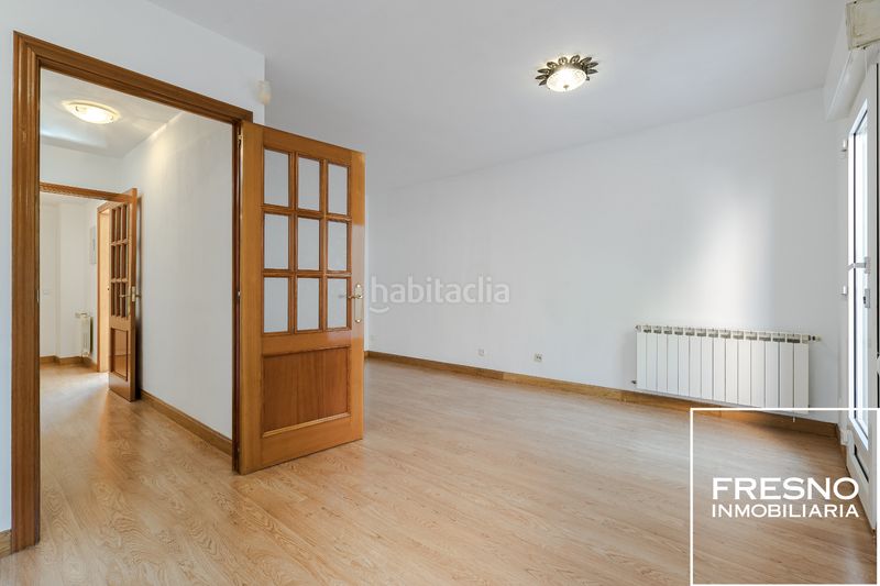 Foto 5f68a63e-f00e-415e-9741-8a9c937610f5. Xalet amb calefacció aparcament a Cobeña