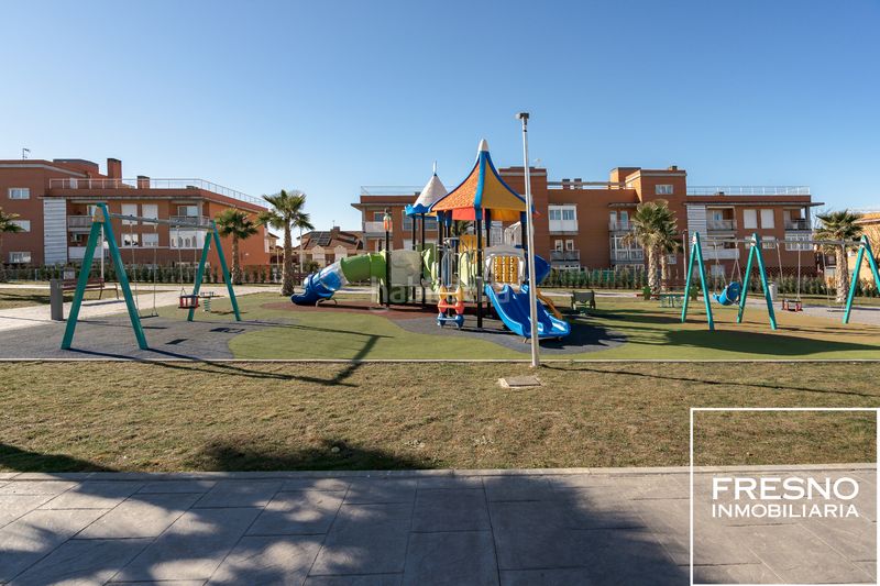 Foto b2ba7a02-55f2-4838-af1d-e5b2c11a1168. Casa adossada amb calefacció a Cobeña
