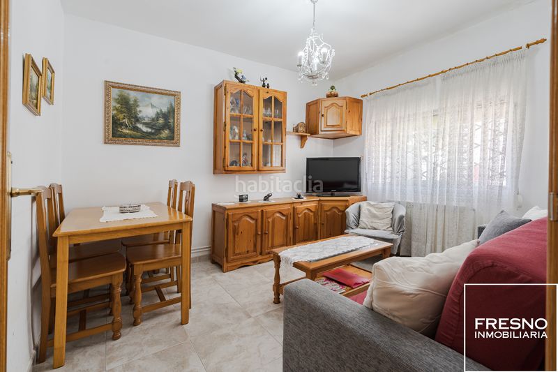 Foto fcdb9fea-1010-4a01-83c4-c6f8bbcd0e70. Casa adossada amb calefacció a Cobeña