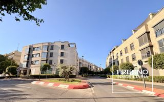 Pis  Plaza de la fuente del trébol. Oportunidad de inversión - vivienda ocupada
