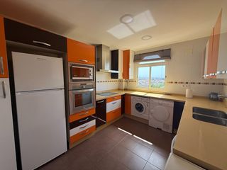 Rent Flat in Calle de paco león 34. Parque fidiana