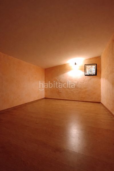 Foto b61eadf2-04ec-499b-9c50-42b25c6742e4. Finca rústica a Escalona