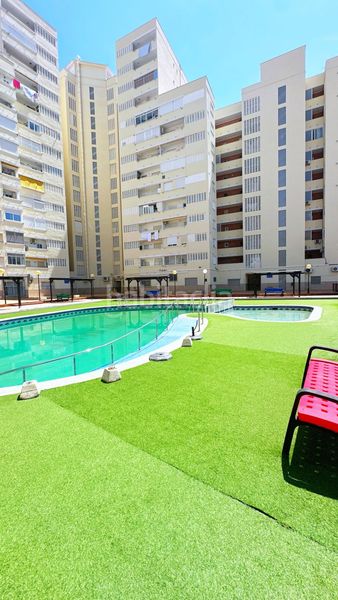 Foto 63b64f80-49d5-4541-bc72-b30bd07f4cd1. Apartament amb piscina a Playa de Gandía Gandia