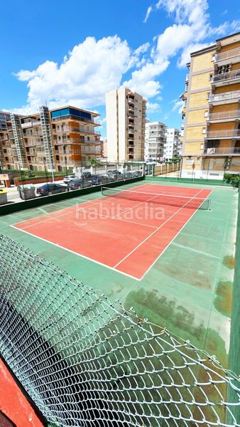 Foto 7f080779-9561-41af-9d1a-fe7069352550. Apartament amb piscina a Playa de Gandía Gandia