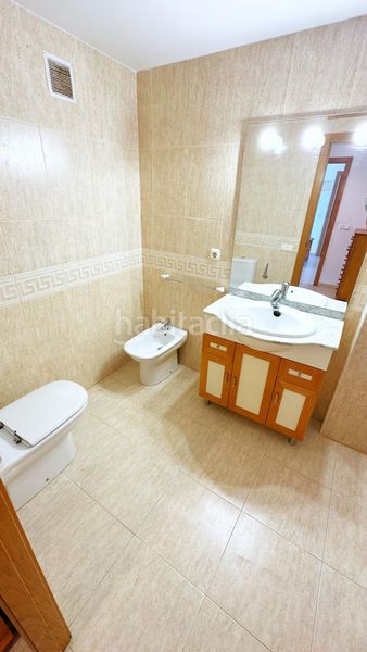 Foto a1591c7b-3907-49e0-9b5f-f88fe474445f. Apartament amb piscina a Playa de Gandía Gandia