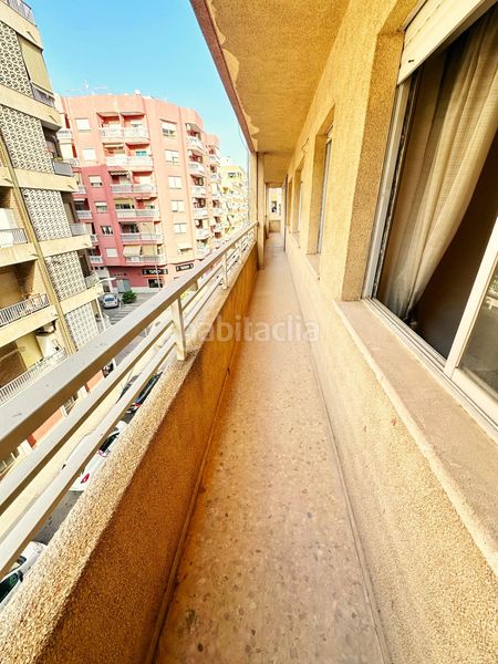 Foto 119605ca-3ab9-425f-8eea-f012d87ea425. Pis a Corea Gandia
