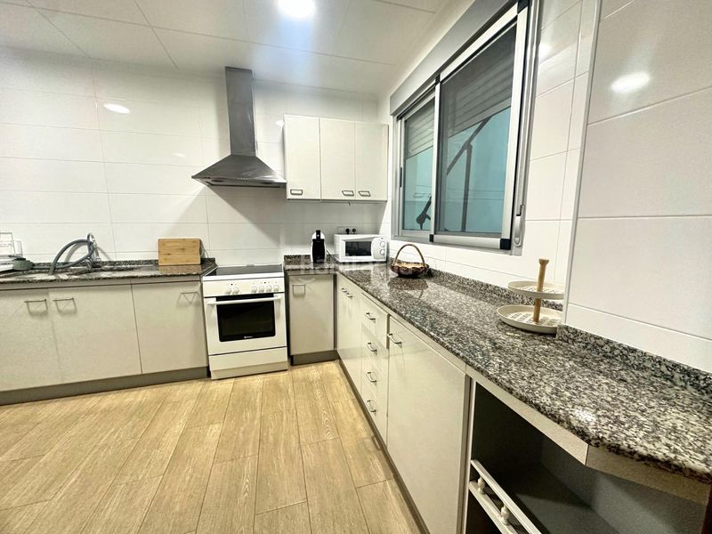 Foto f14b287b-8564-431c-83e6-a84aa5cd295e. Appartement mit heizung parking in Playa de Gandía Gandia