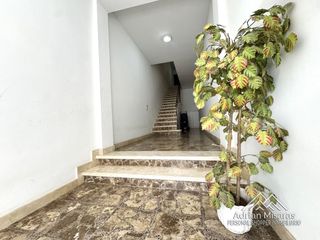Piso  Doctor canicio. Piso muy c�ntrico apto para hostal