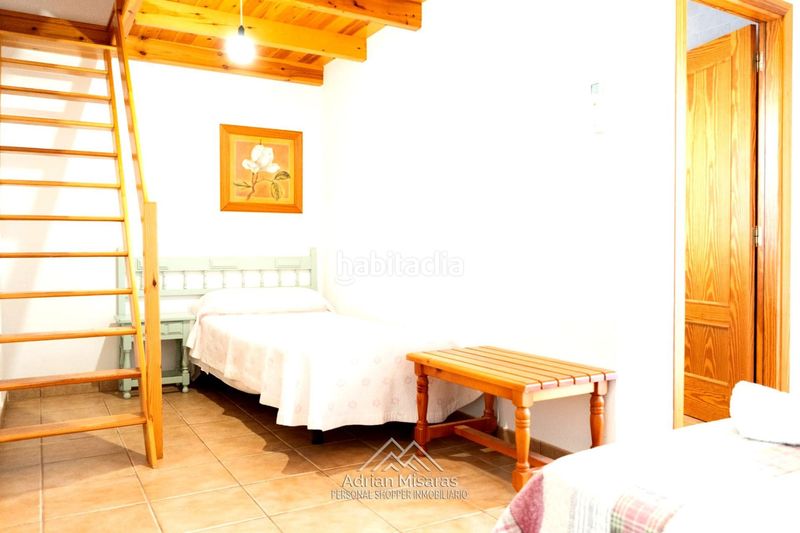 Foto 733e49b9-faf5-43ae-b883-1d74aa867dd2. Edifici a Deltebre