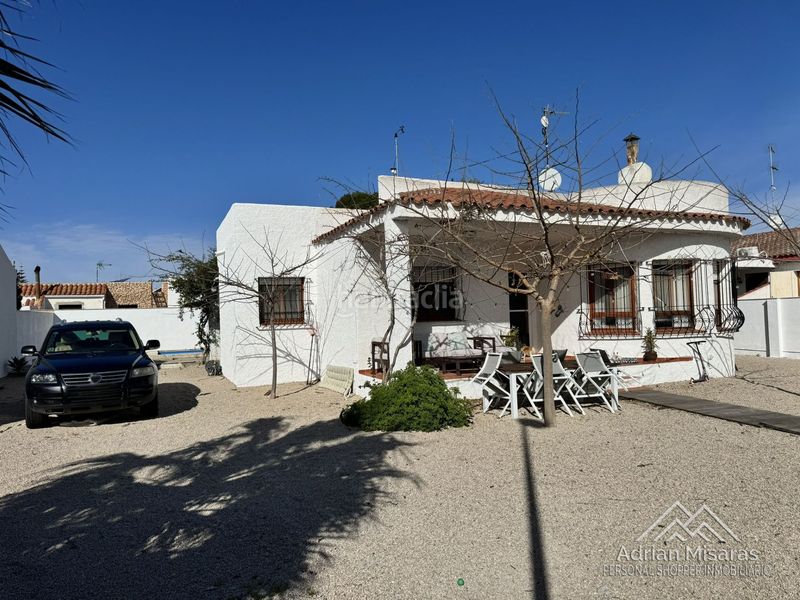 Foto c30ca7e2-03a9-406a-97b4-1a5e4c592a46. Casa amb calefacció a Deltebre